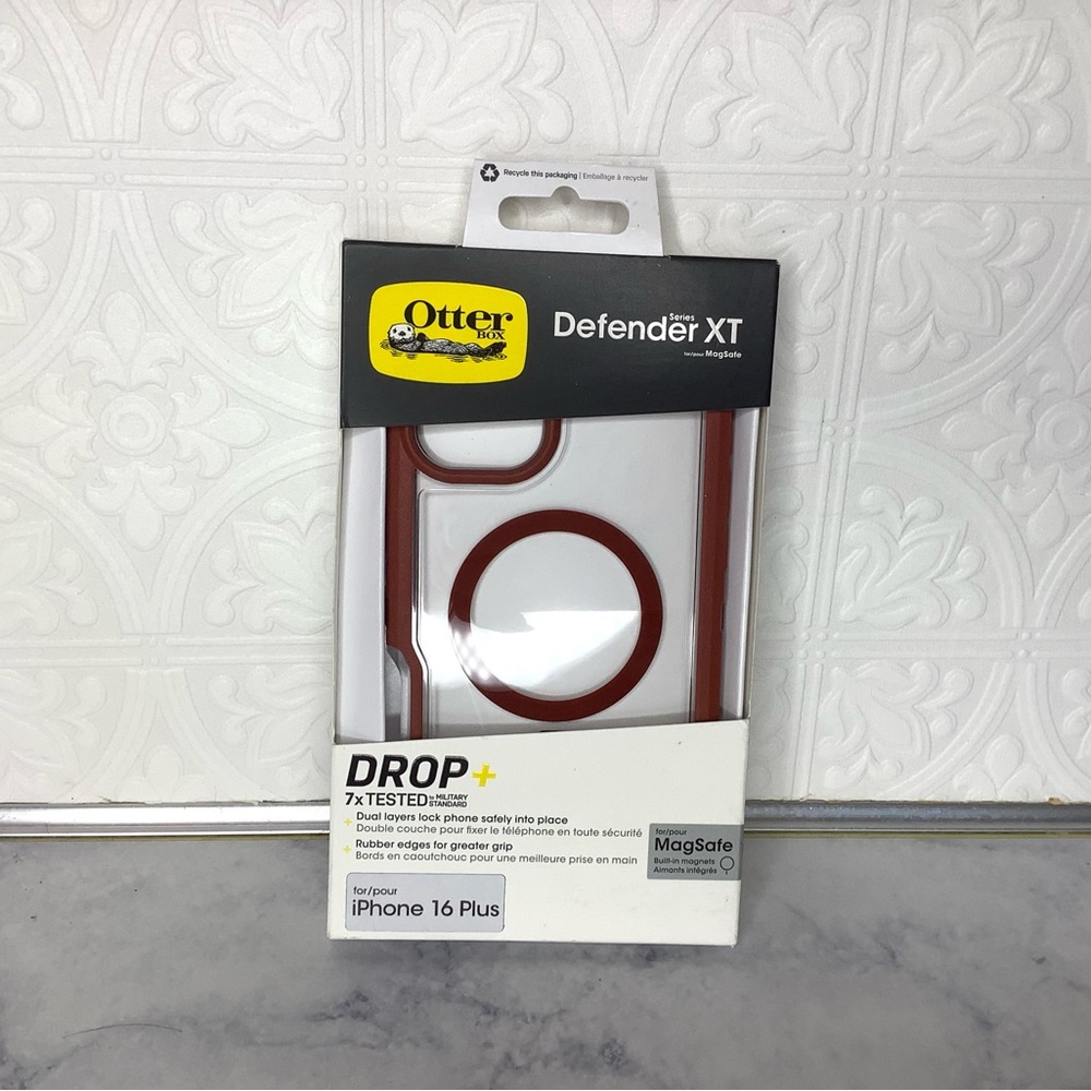 < NEW OtterBox Defender XT MagSafe IPhone Case >